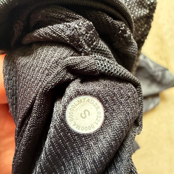 Men's Lululemon Variegated Mesh Camo Black Lined Surge Running Short 6" Sz Small - Picture 2 of 6